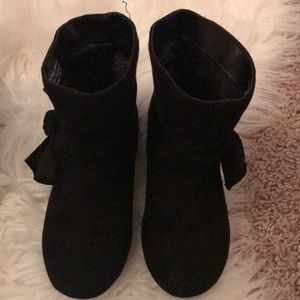 Wonder nation toddler size 9 black boots